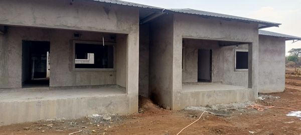 Front verandas and external walls of the housing units